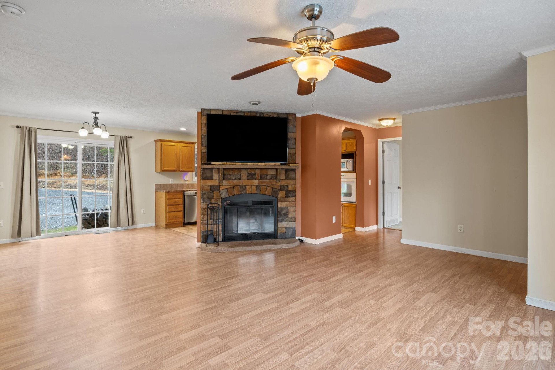 633 Allen Drive - Photo 4