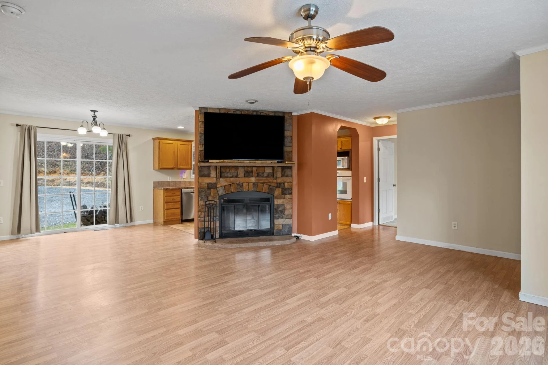 633 Allen Drive - Photo 4