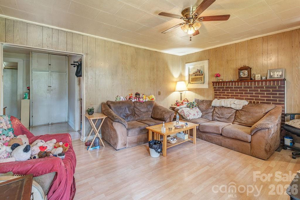 119 Fairfax Avenue - Photo 4