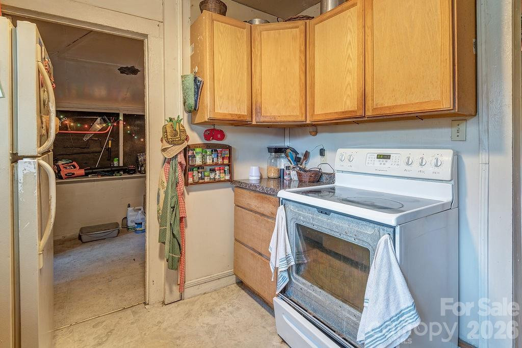 119 Fairfax Avenue - Photo 9