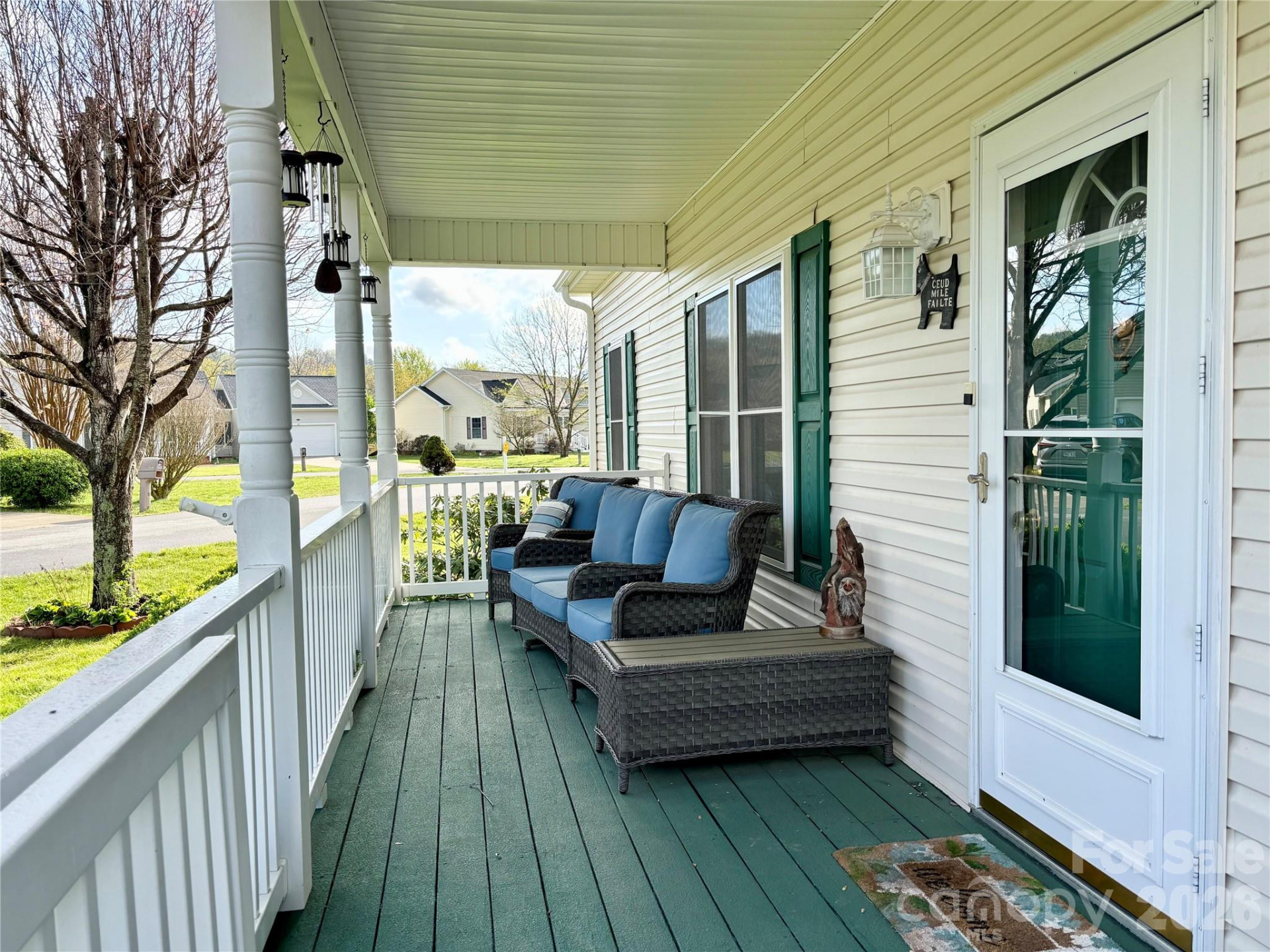 194 Beechnut Drive - Photo 2