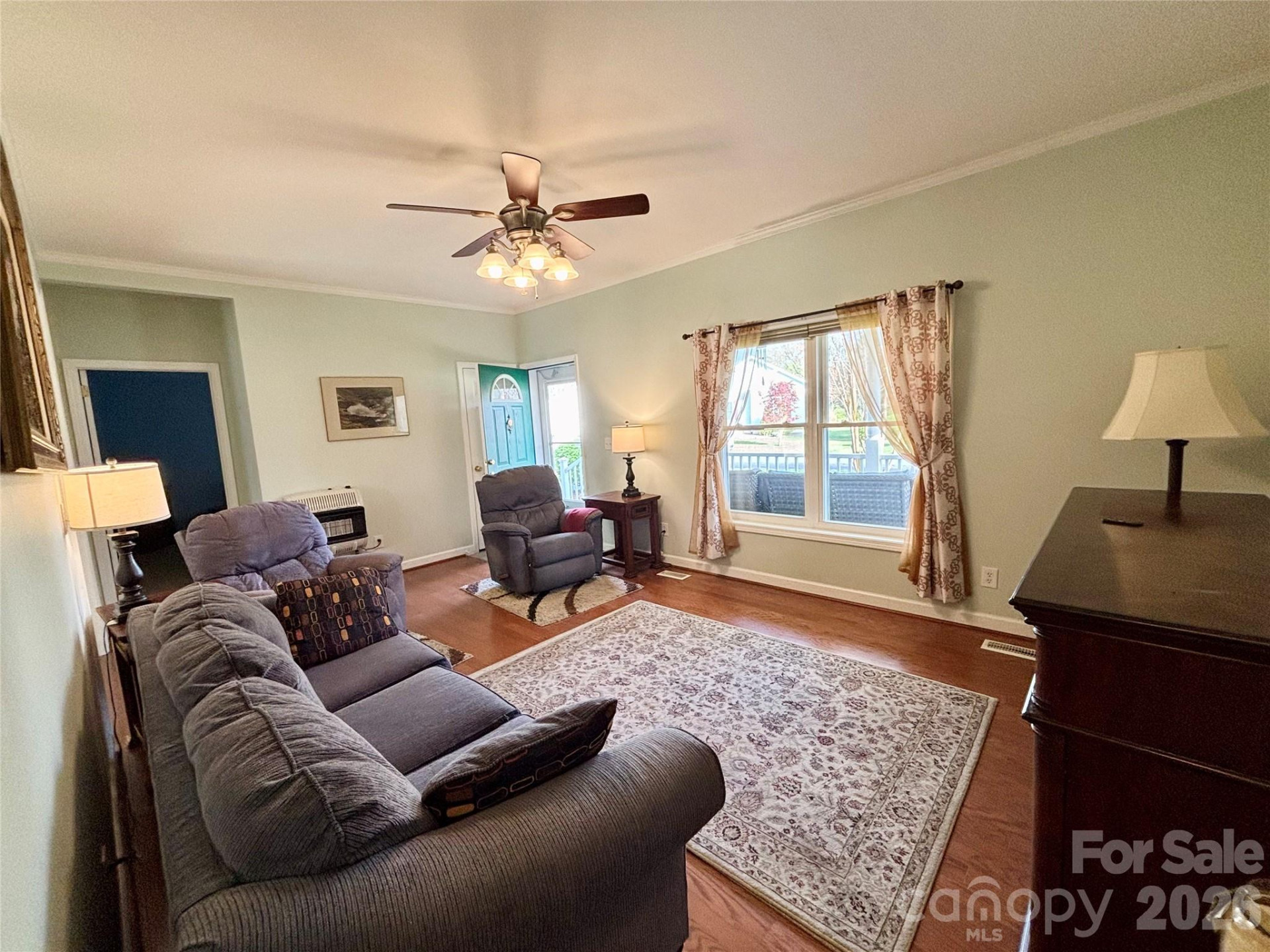 194 Beechnut Drive - Photo 4