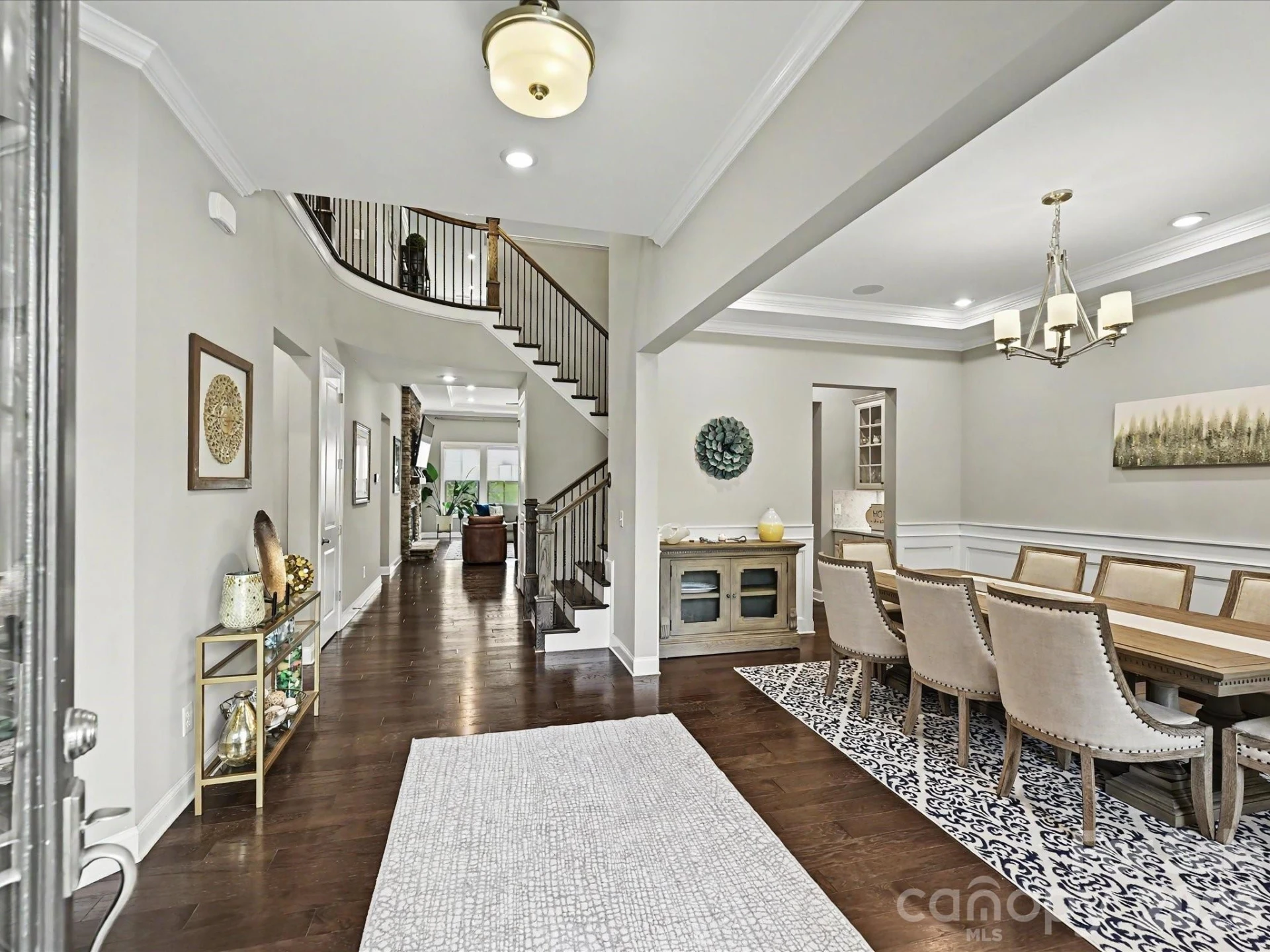 101 Enclave Boulevard - Photo 4