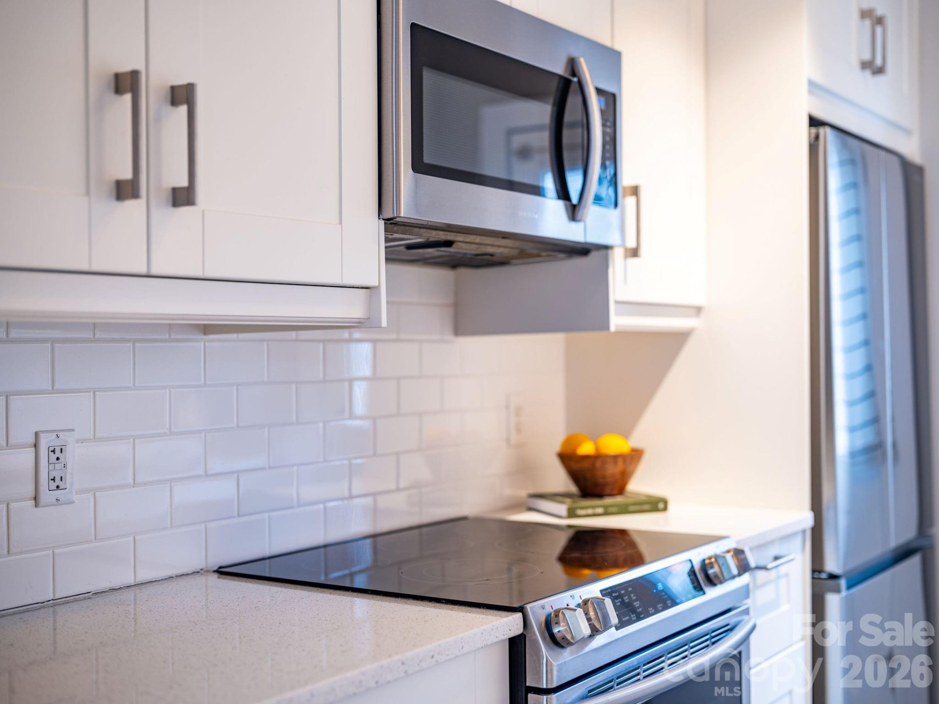 8 Lamar Avenue - Photo 15