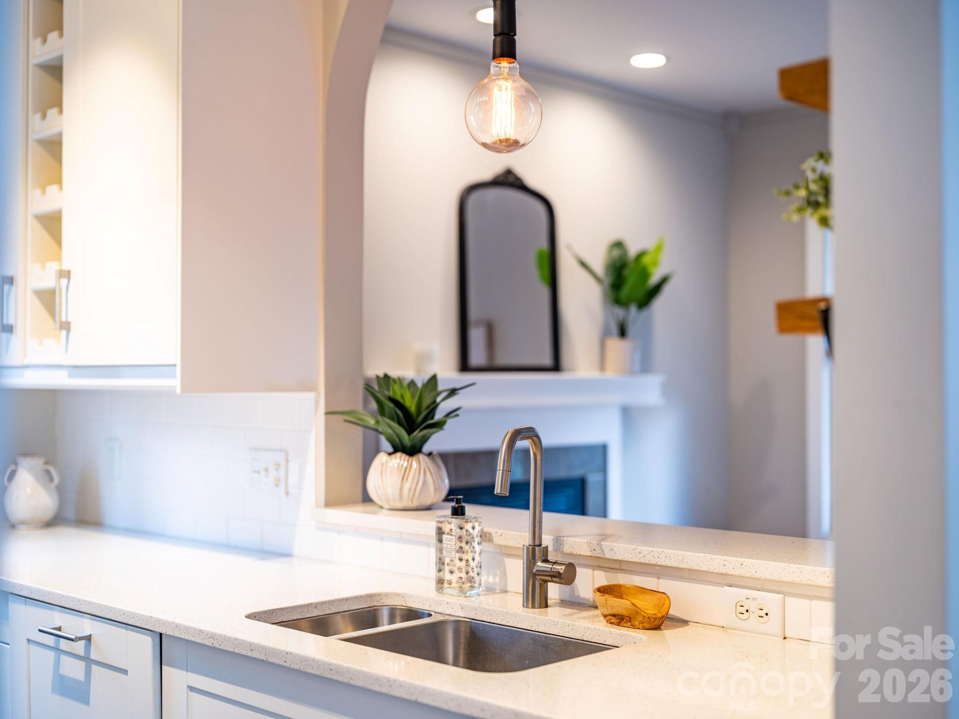 8 Lamar Avenue - Photo 19