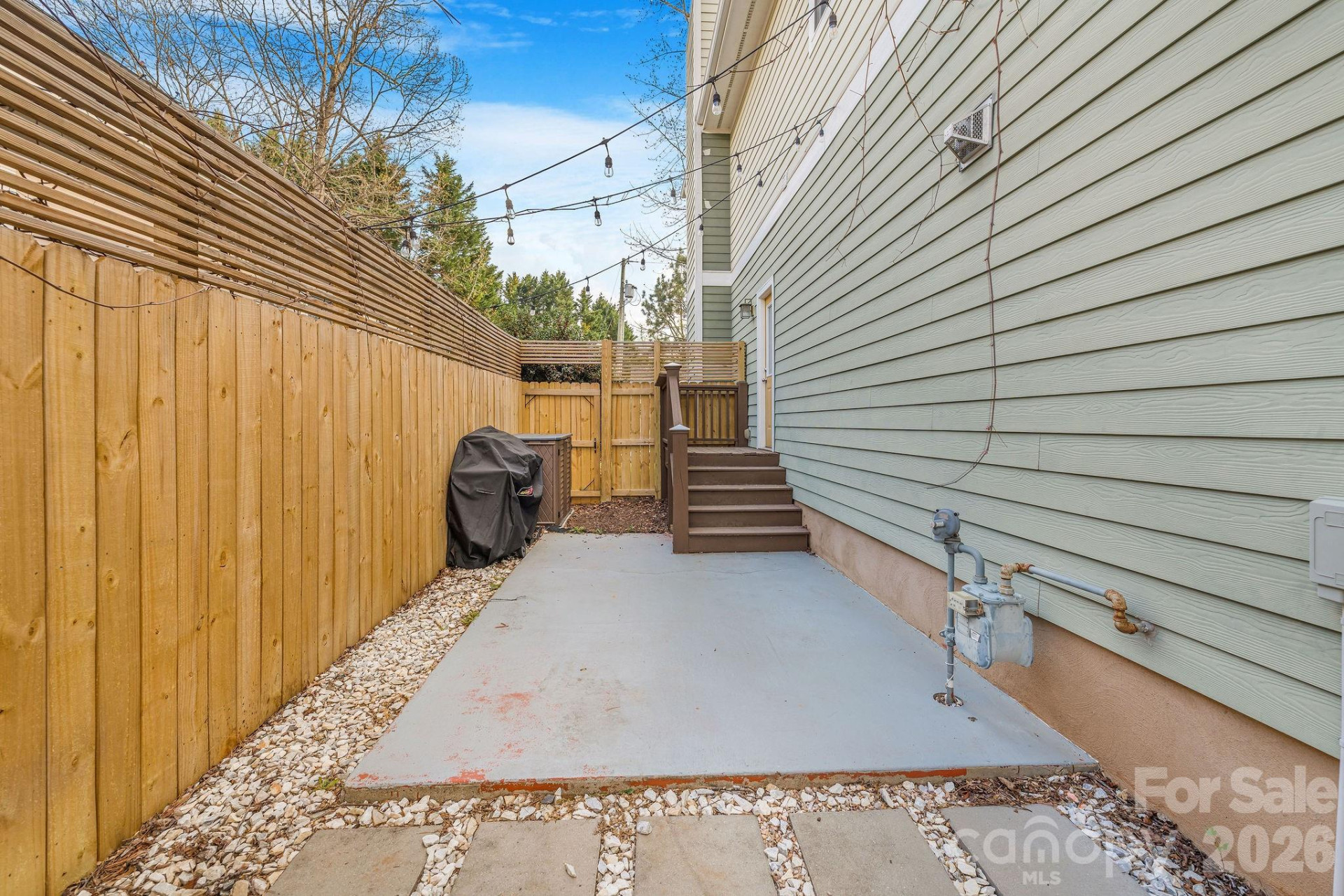 8 Lamar Avenue - Photo 37