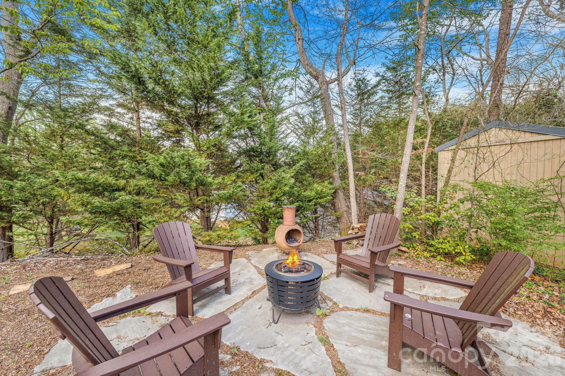 8 Lamar Avenue - Photo 5