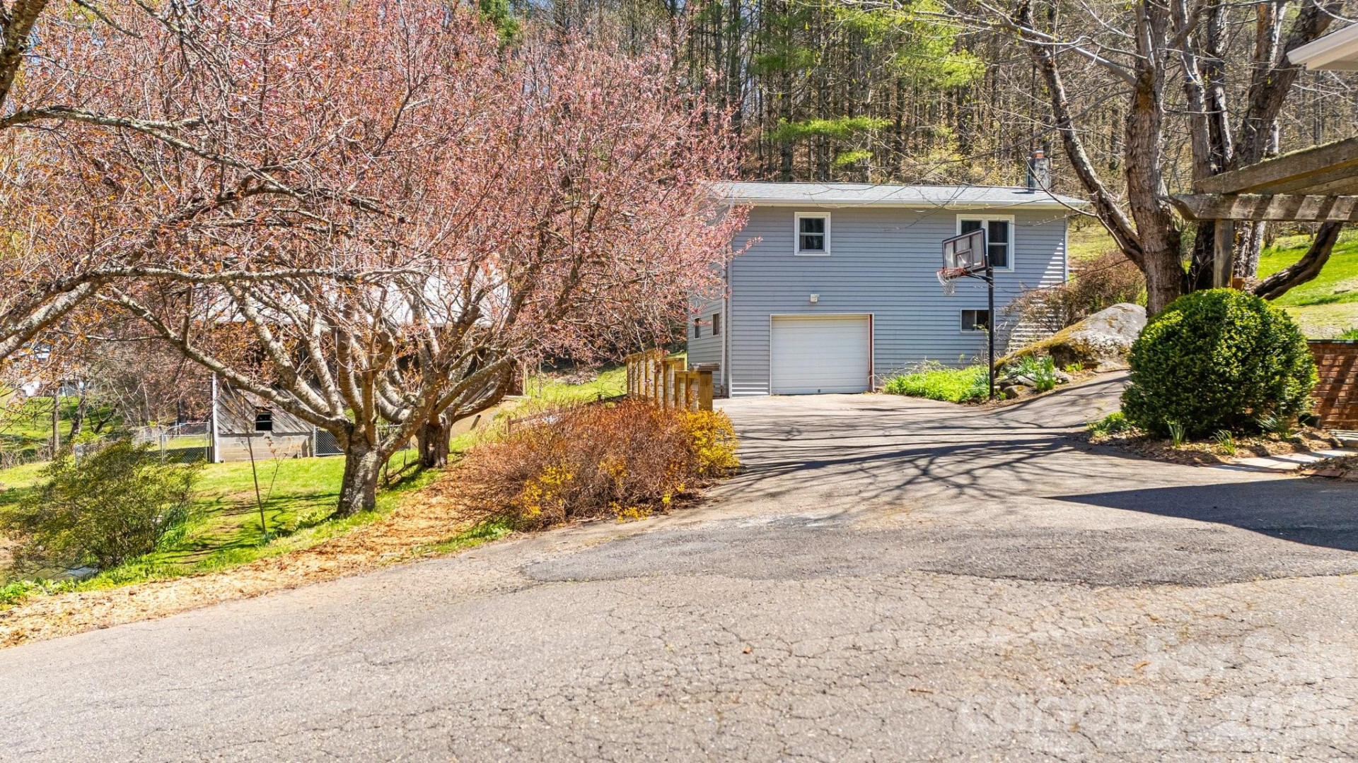 6334 Jacks Creek Road - Photo 24