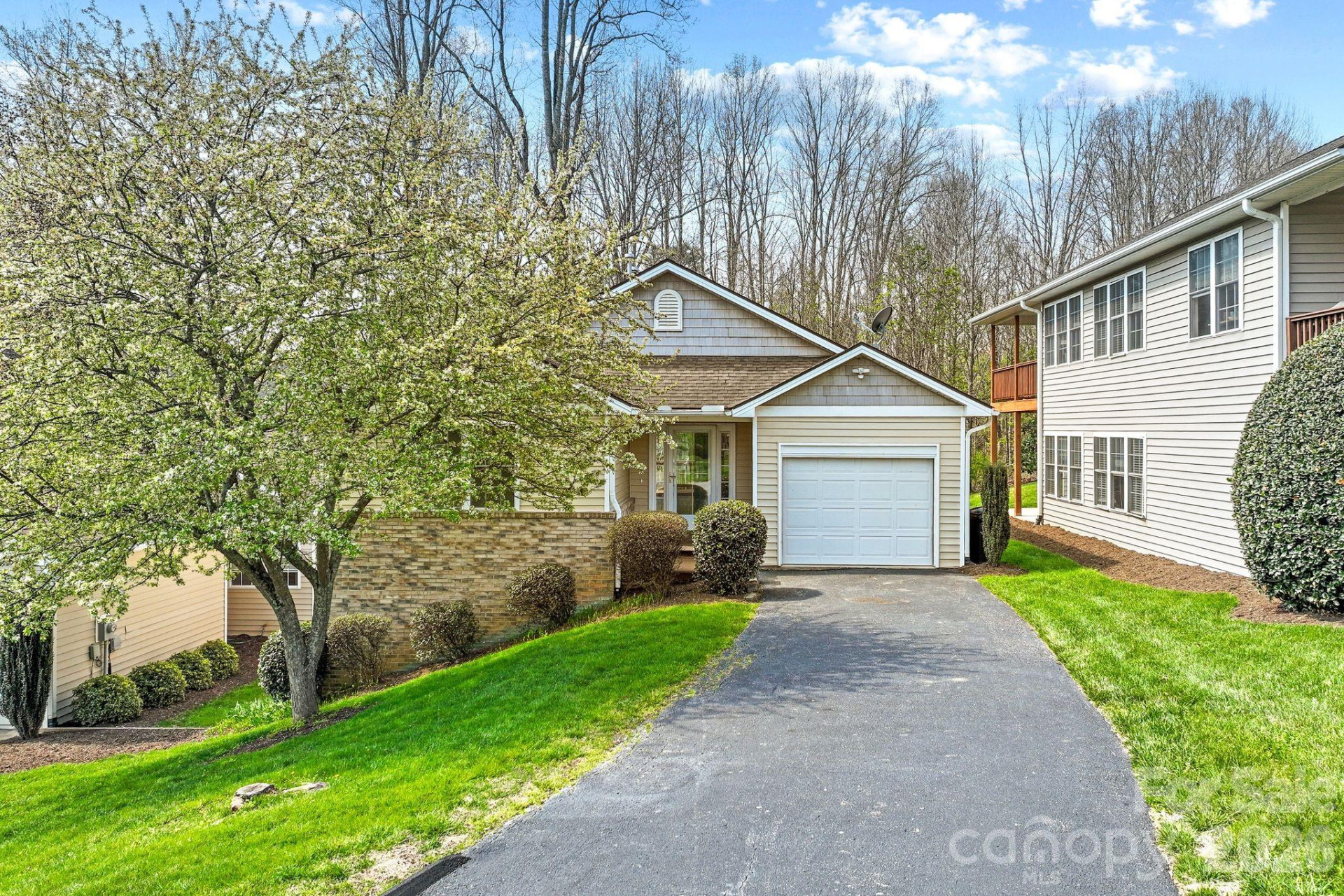 73 Creeks End Circle - Photo 2