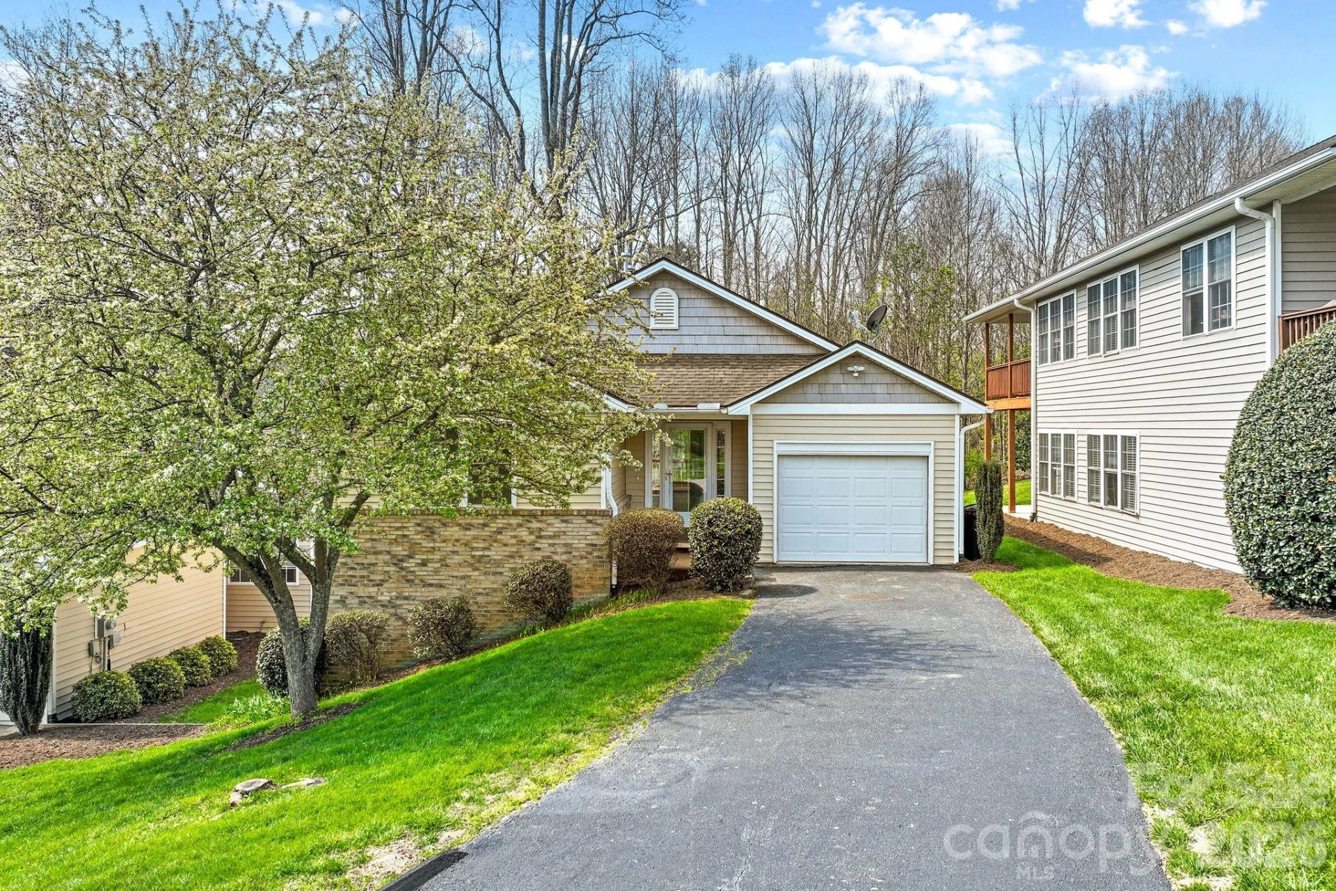 73 Creeks End Circle - Photo 2