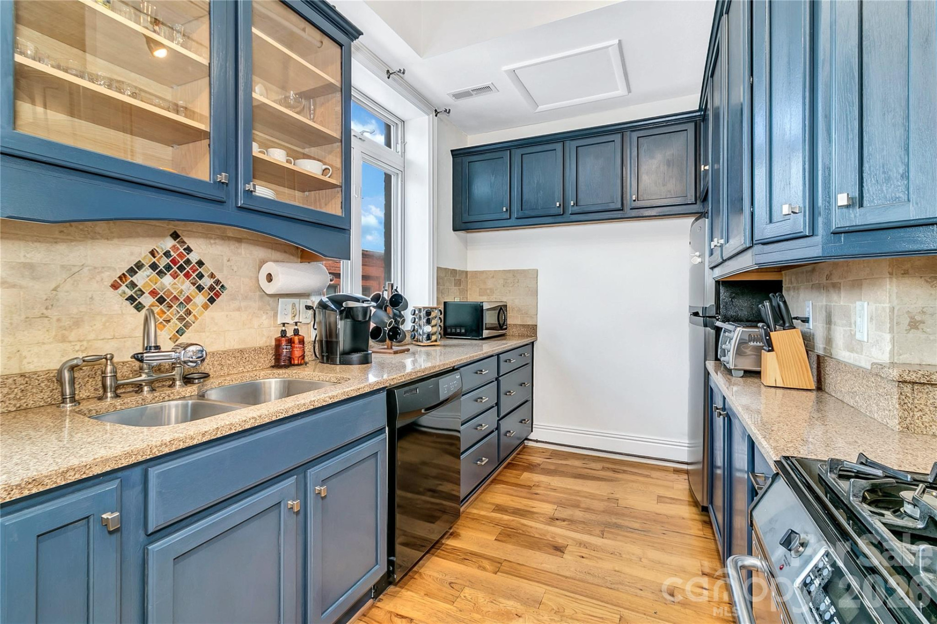 35 Patton Avenue #202 - Photo 16