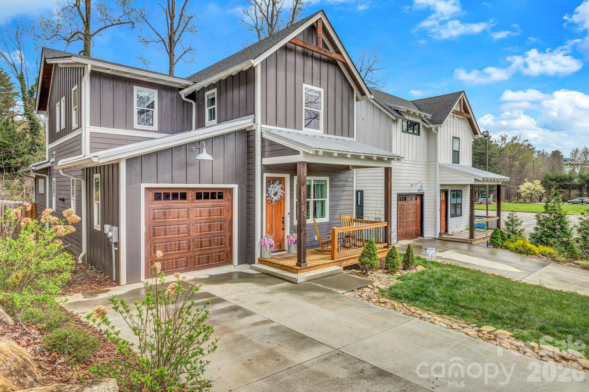 20 Phillip Lane - Photo 2