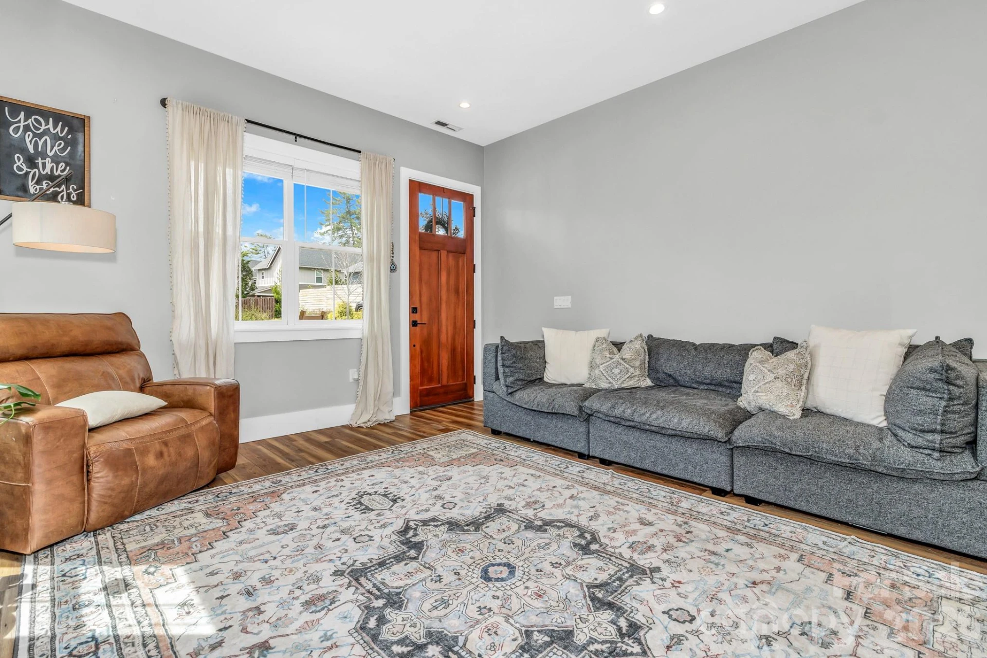 20 Phillip Lane - Photo 6