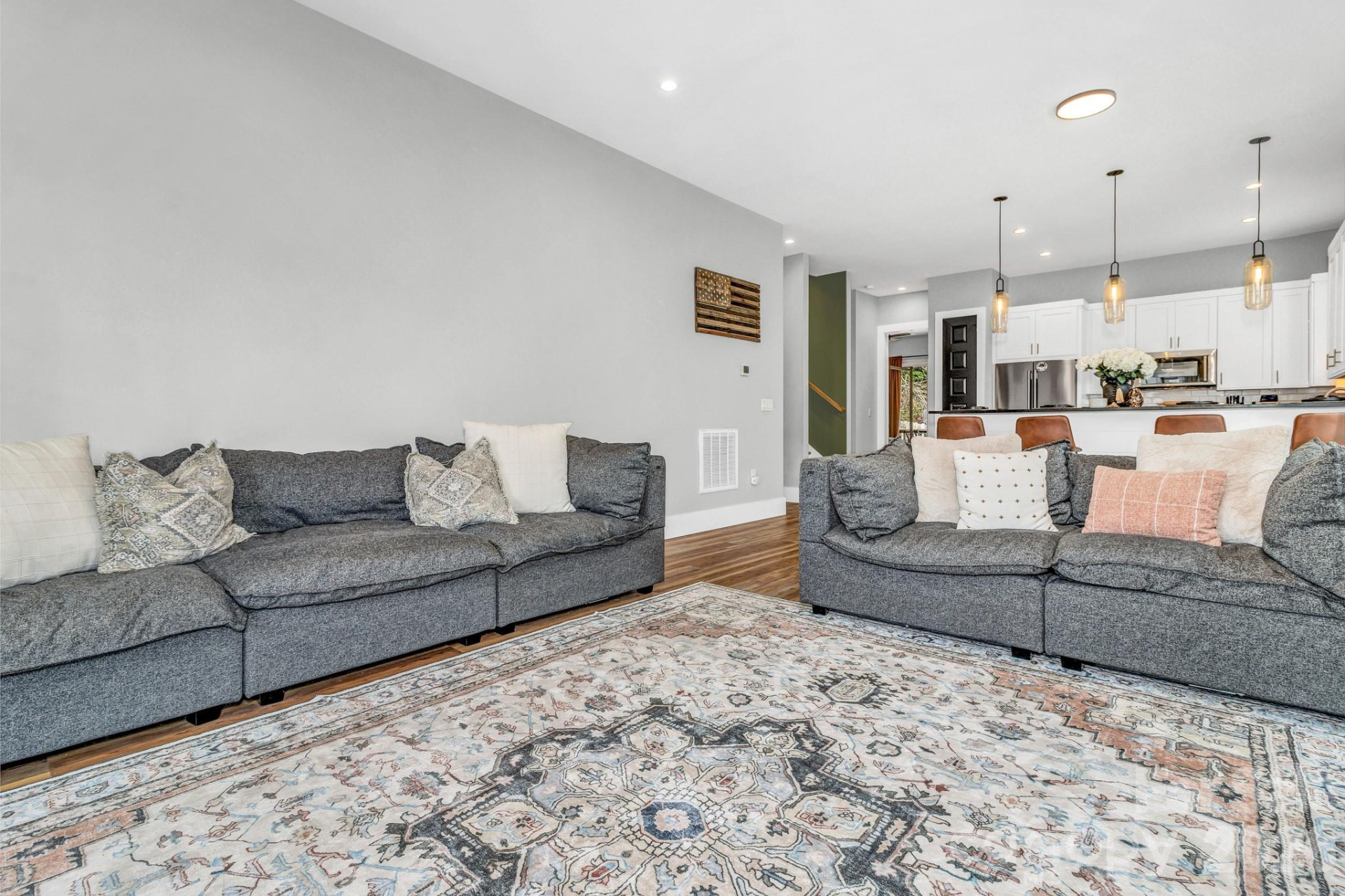 20 Phillip Lane - Photo 6