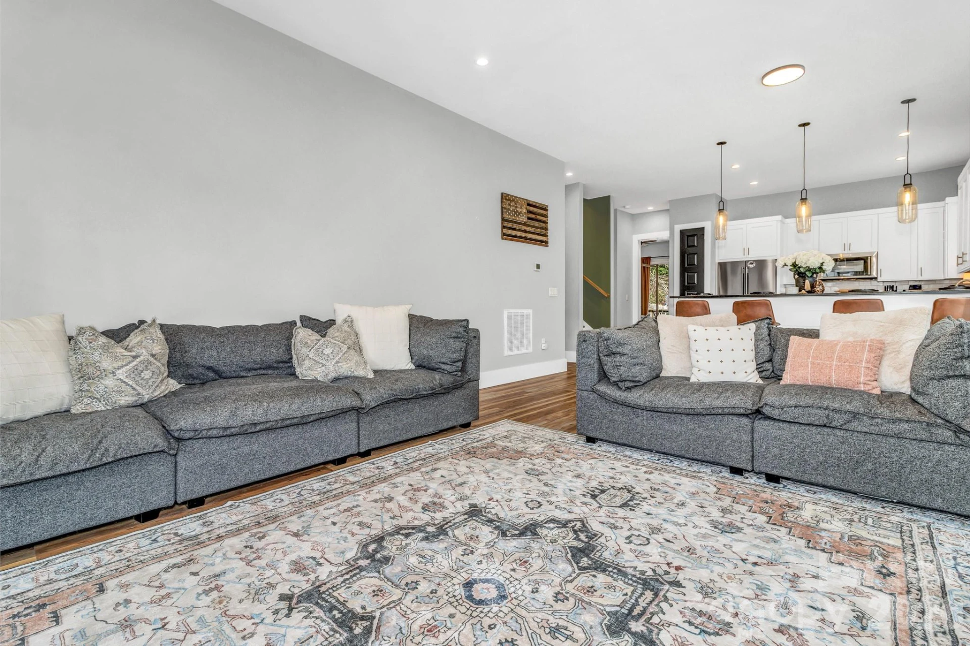 20 Phillip Lane - Photo 7