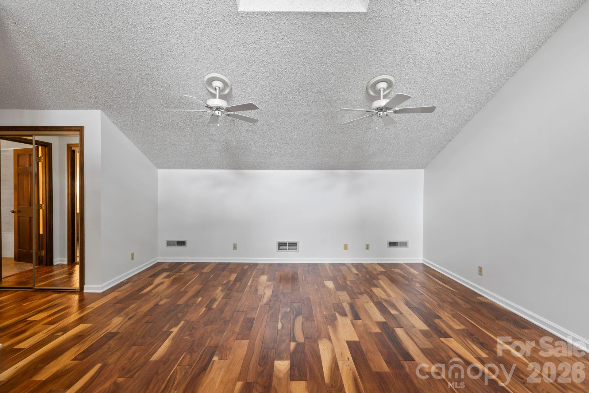 204 Woodfield Drive - Photo 11