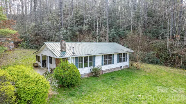 108 Poplar Gap Road