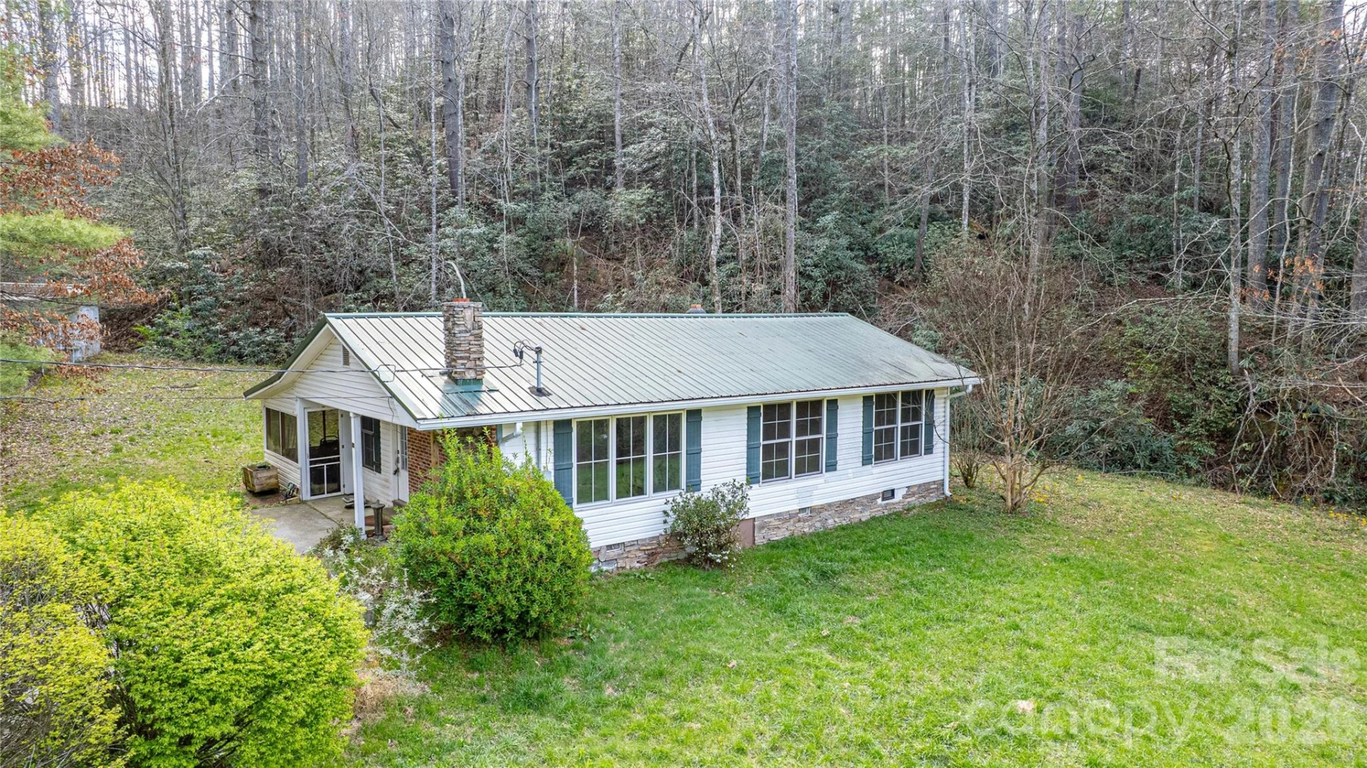 108 Poplar Gap Road