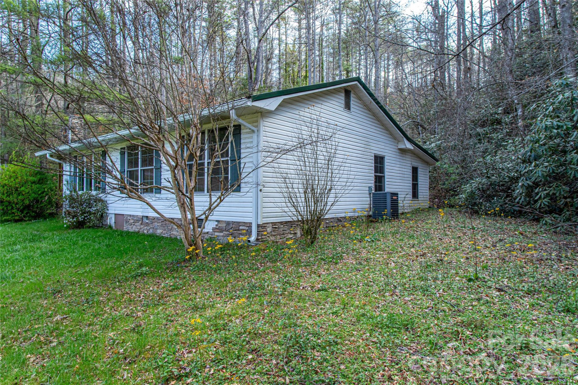 108 Poplar Gap Road - Photo 2