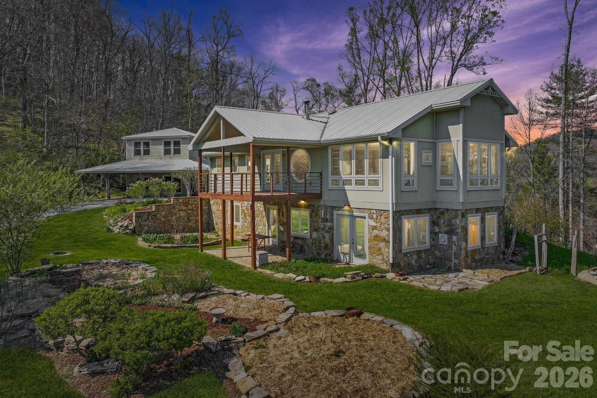 310 Burr Ridge - Photo 2