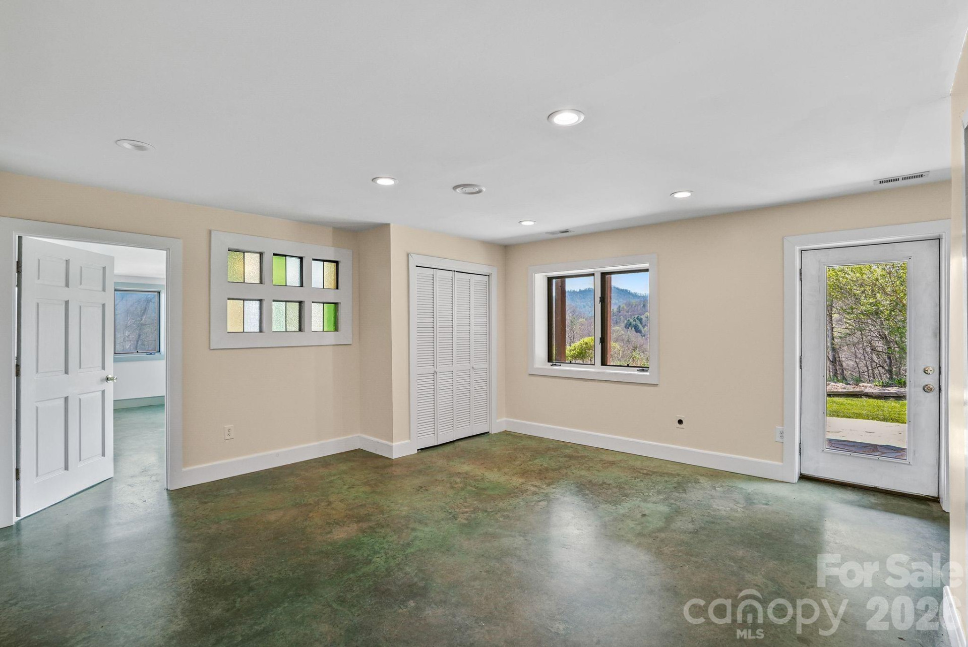 310 Burr Ridge - Photo 18