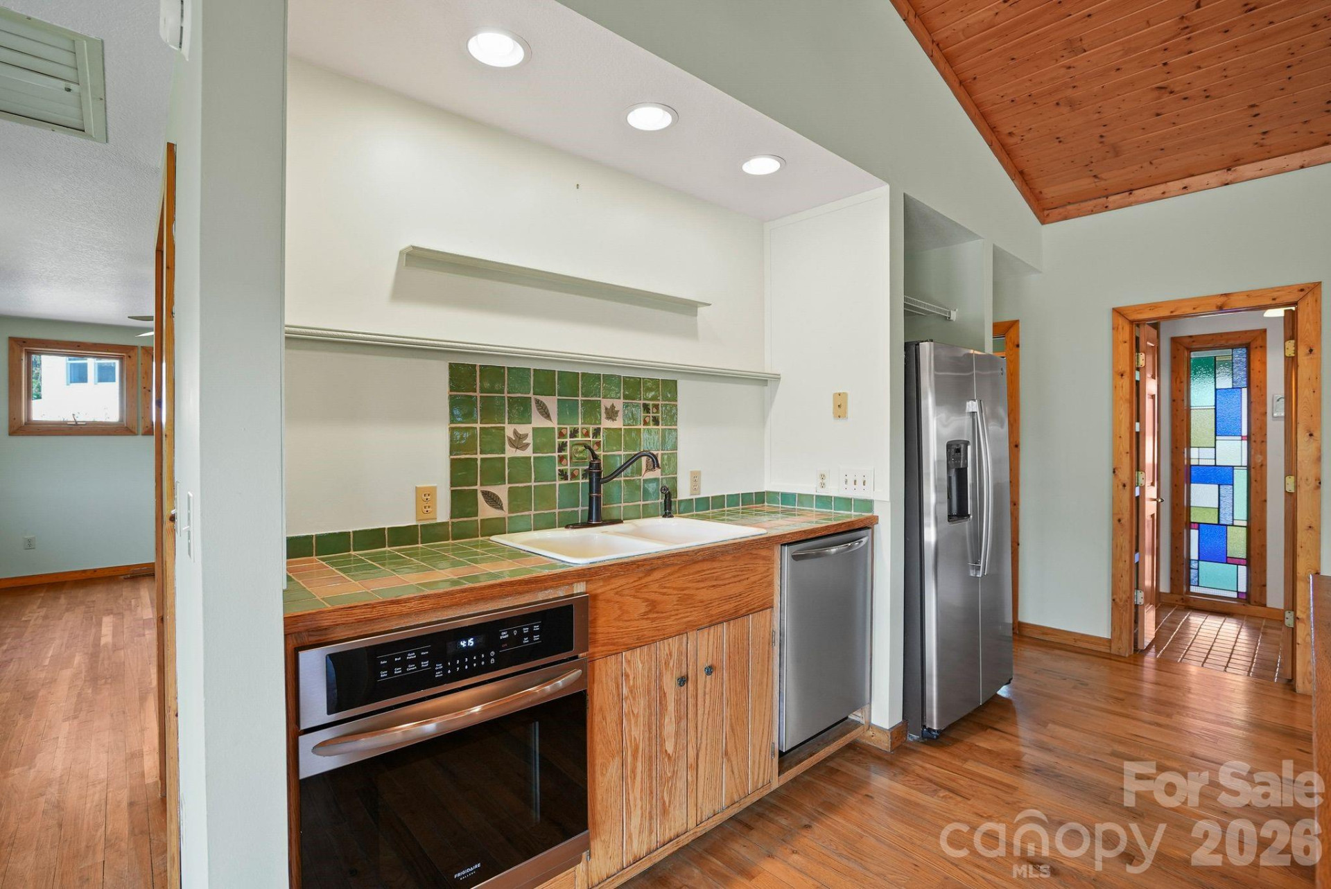 310 Burr Ridge - Photo 6