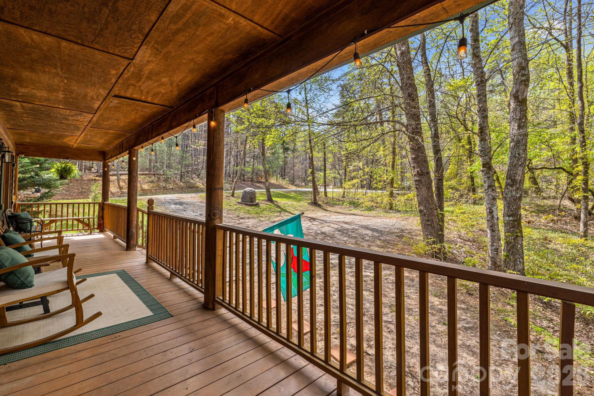 517 Pheasant Street - Photo 3