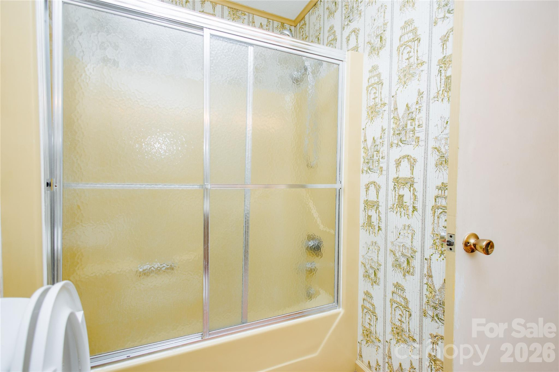 205 Bond Street - Photo 13