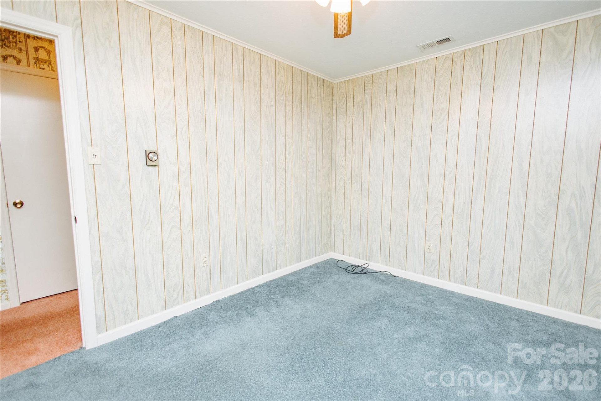 205 Bond Street - Photo 16