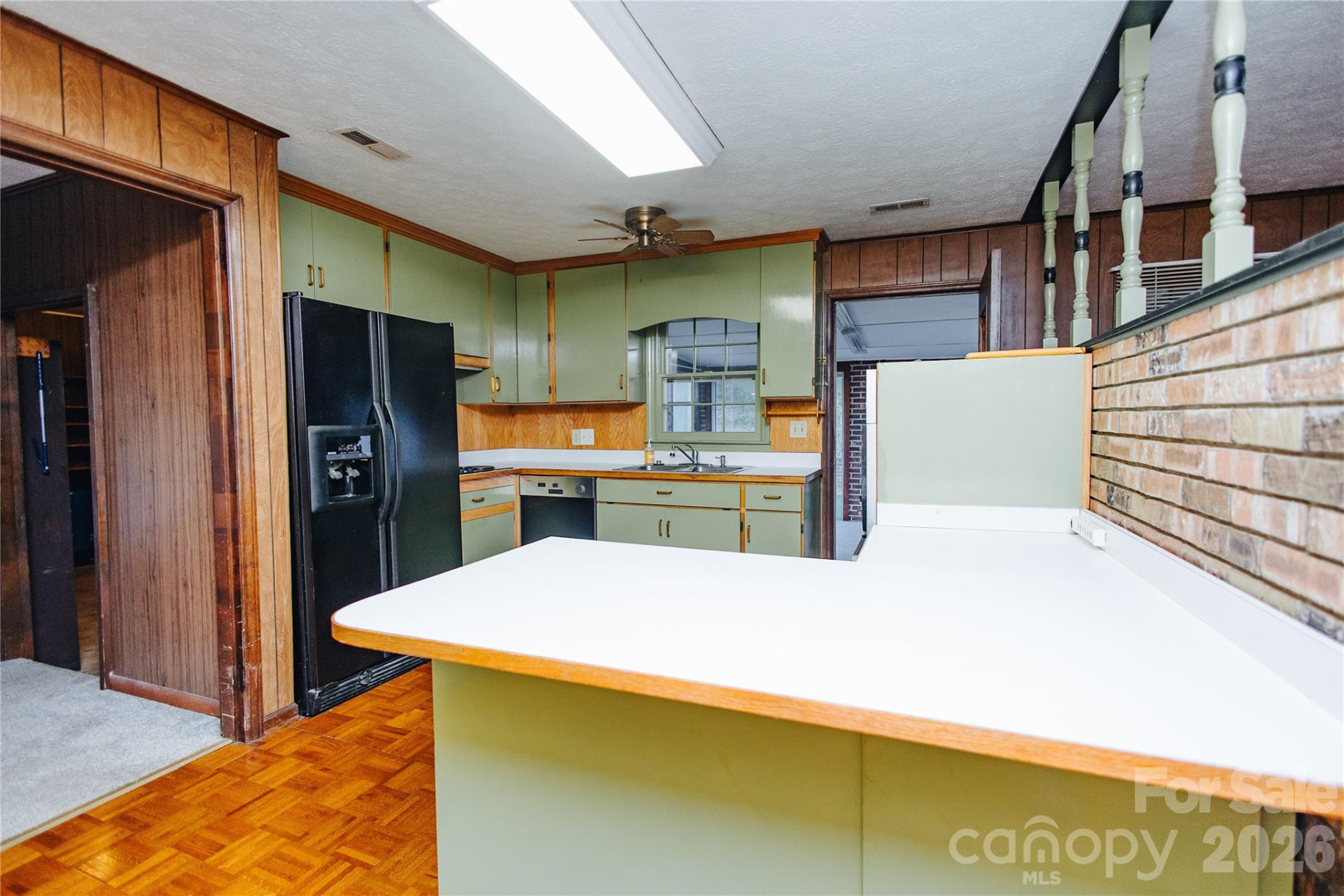 205 Bond Street - Photo 22