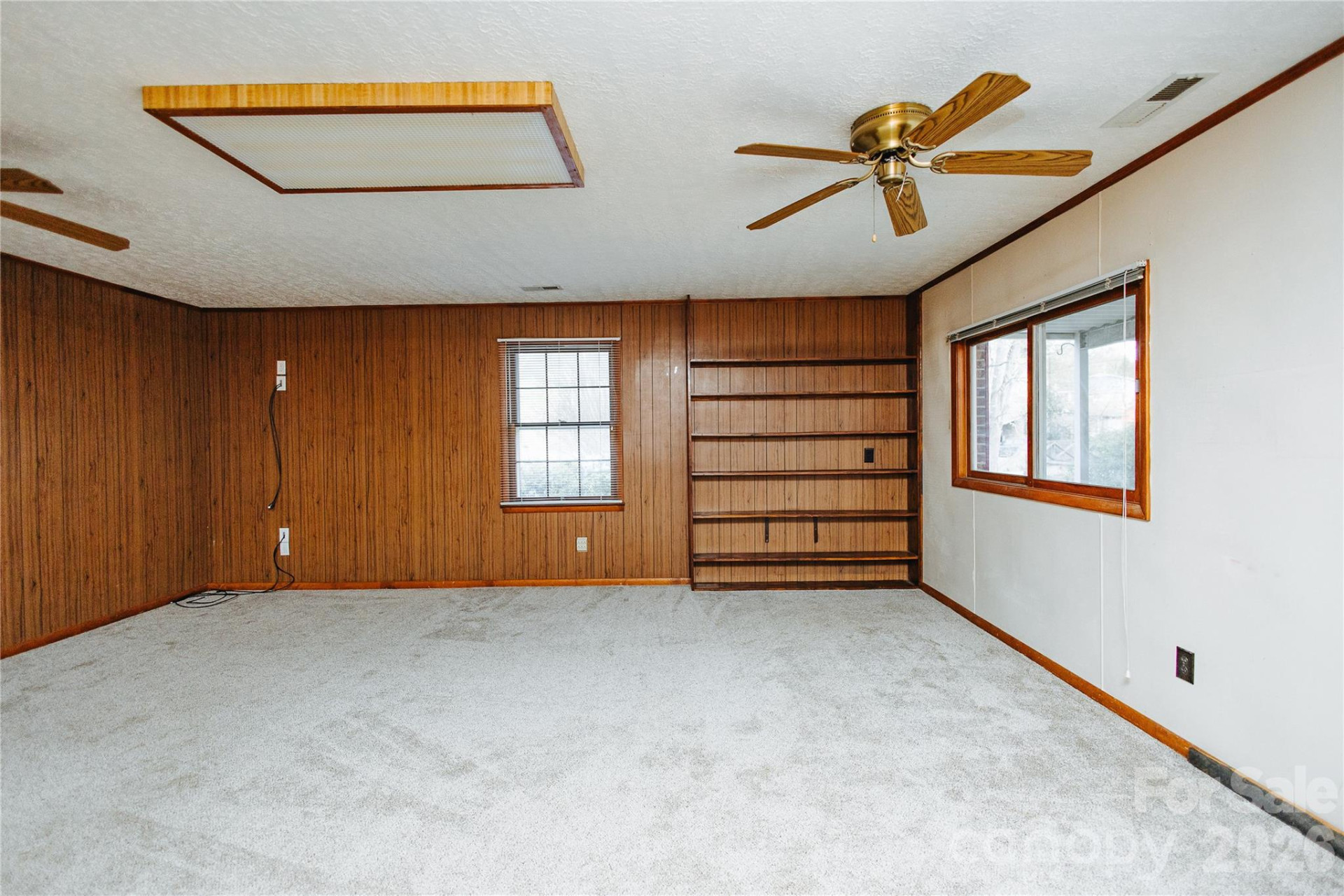 205 Bond Street - Photo 29