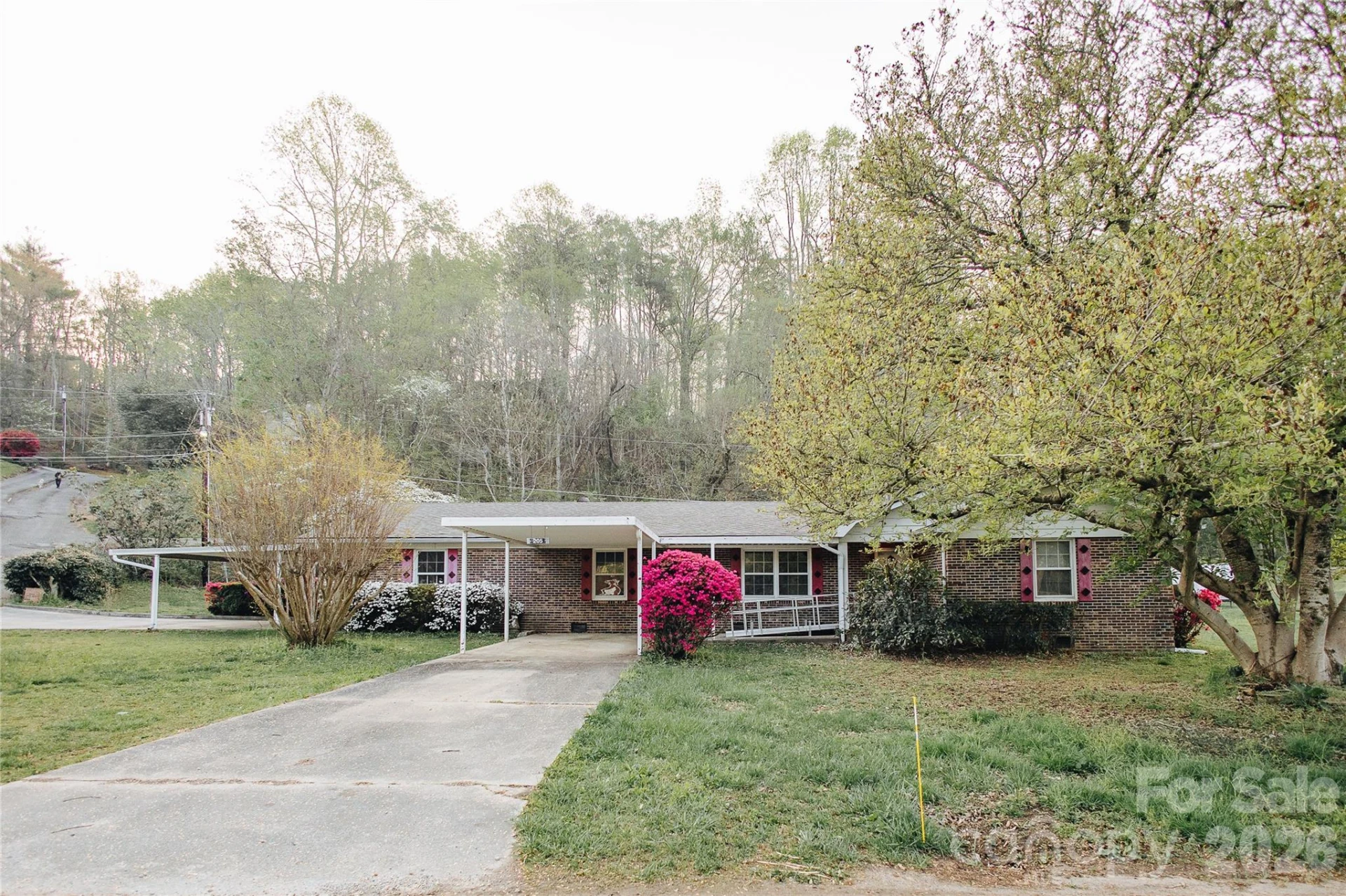 205 Bond Street - Photo 37
