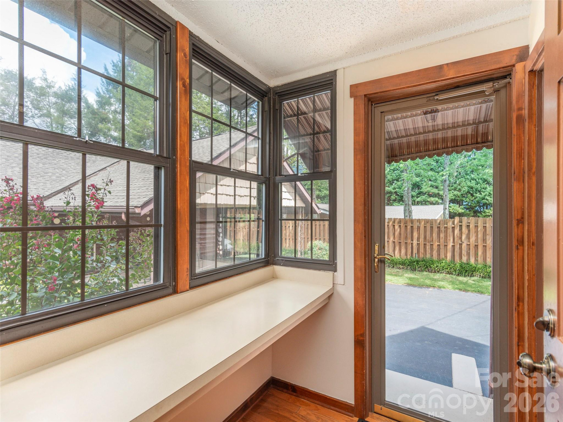 169 Serpentine Avenue - Photo 27