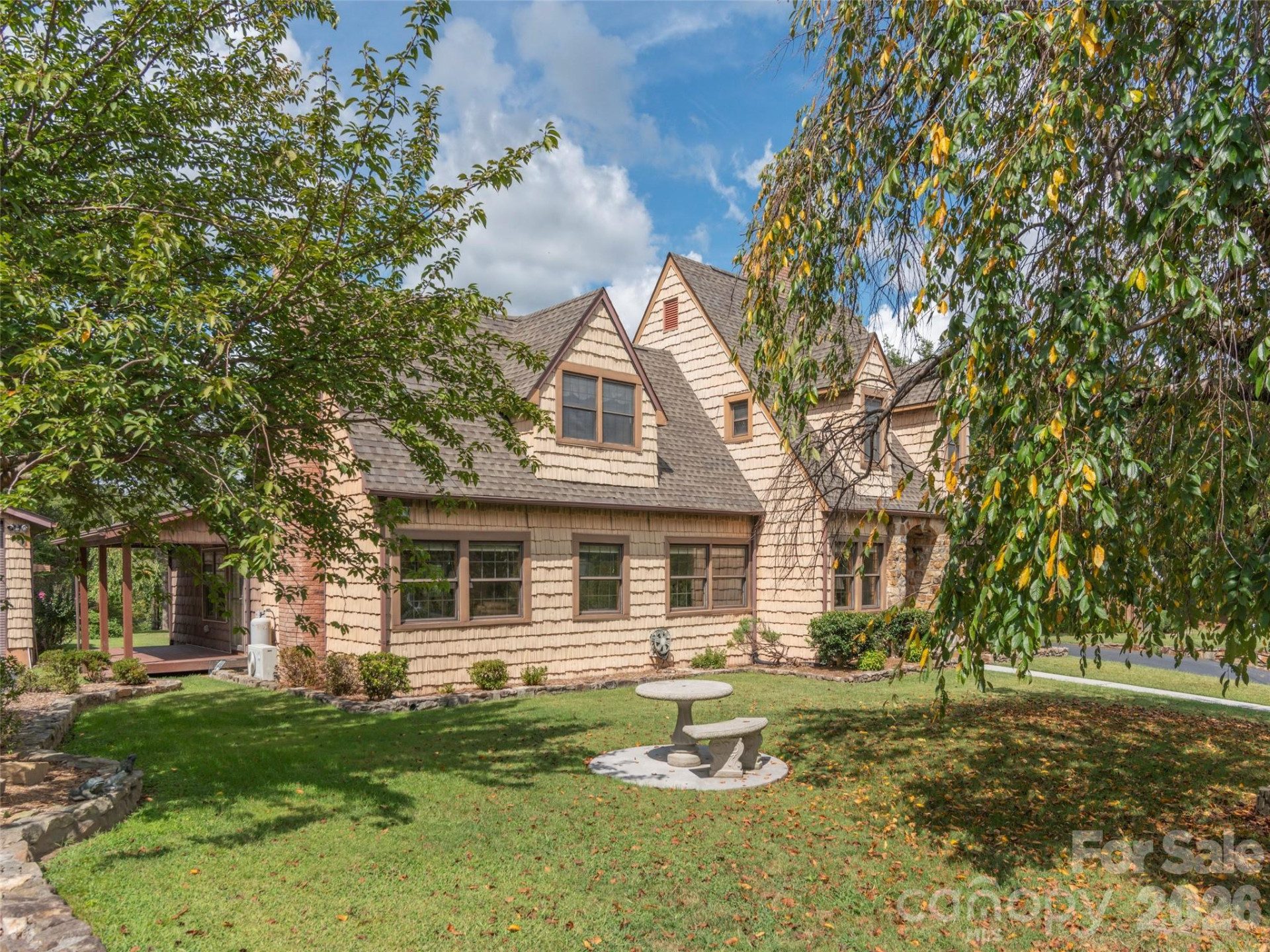 169 Serpentine Avenue - Photo 41