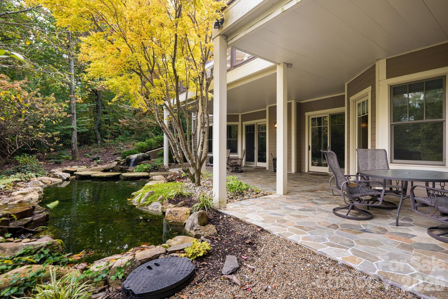 104 Mossridge Court - Photo 44