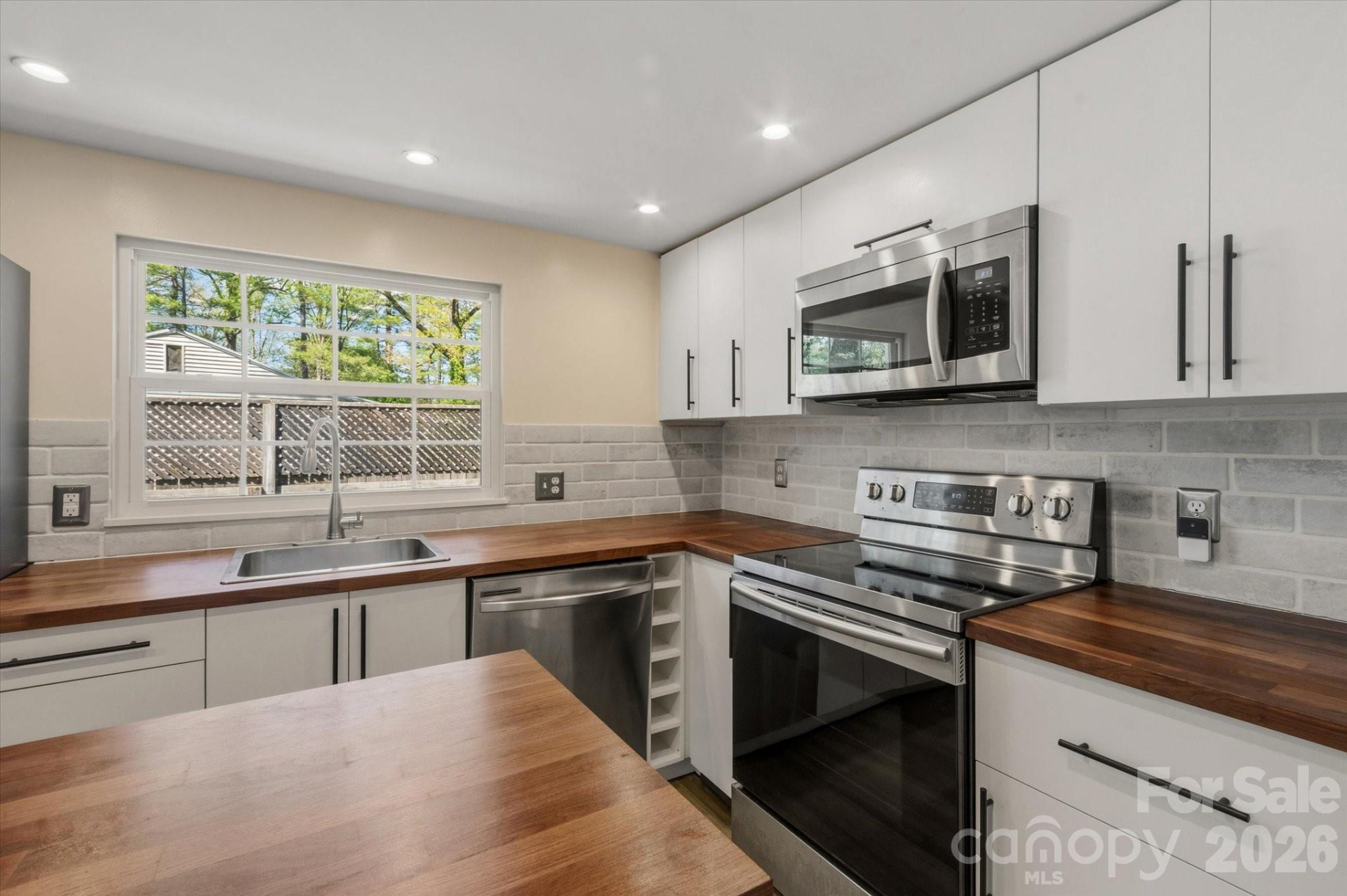 89 Carolina Avenue - Photo 6