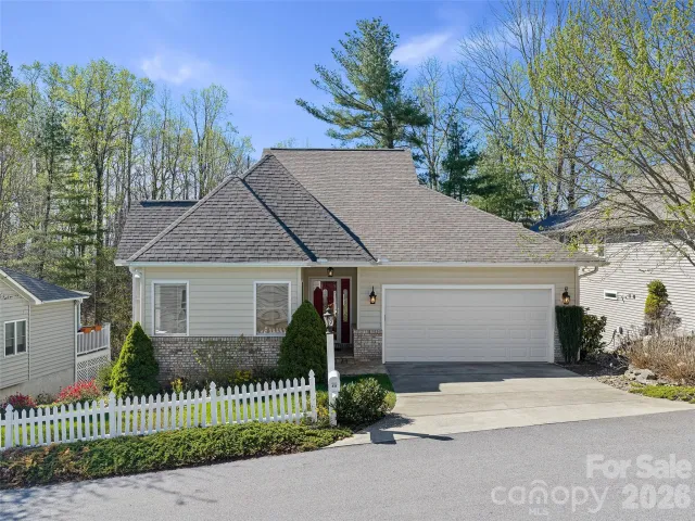 25 Ashefield Court