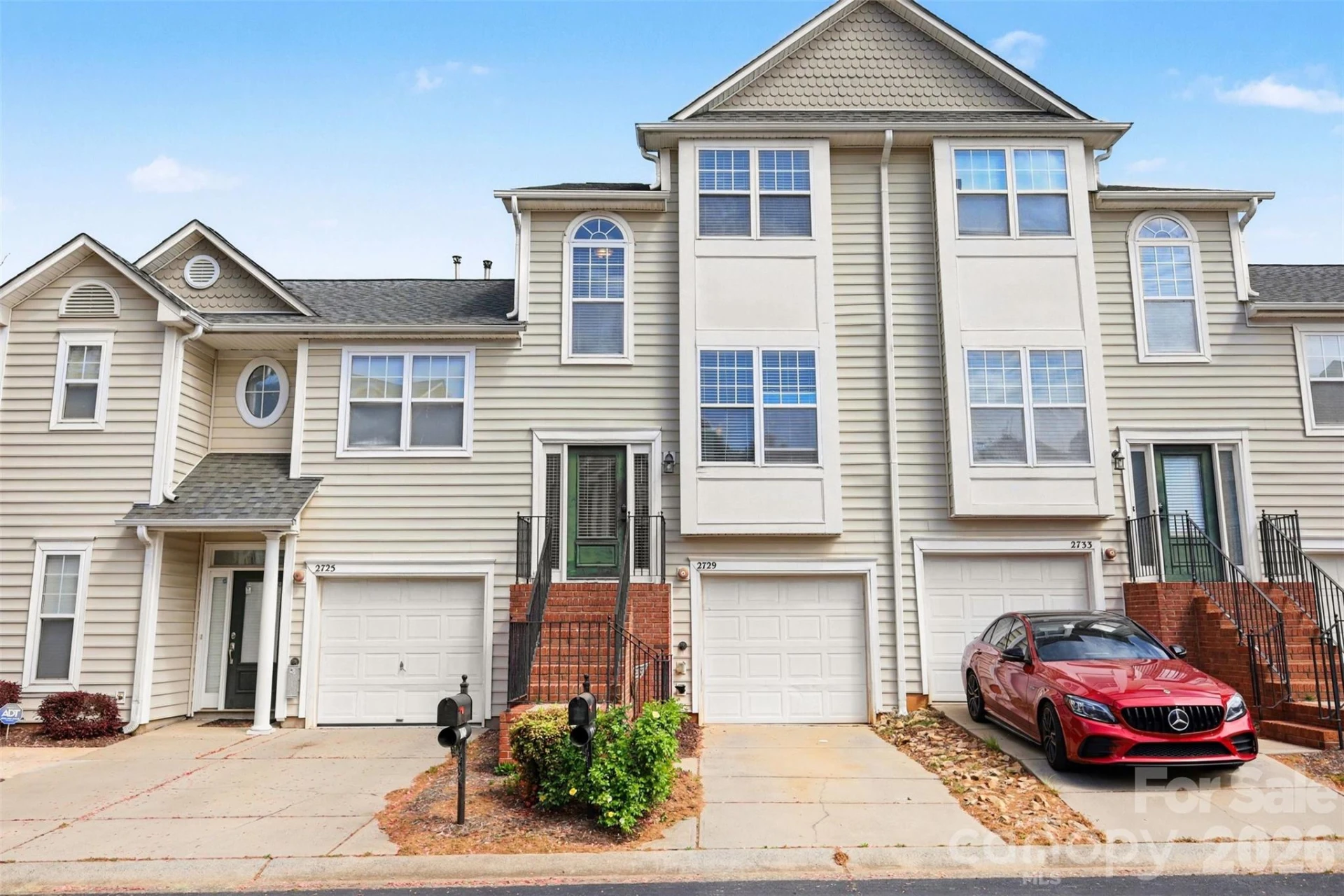 2729 Avalon Loop Road