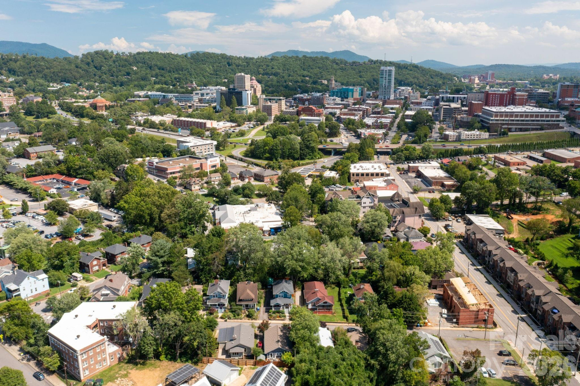 30 Monroe Place - Photo 2