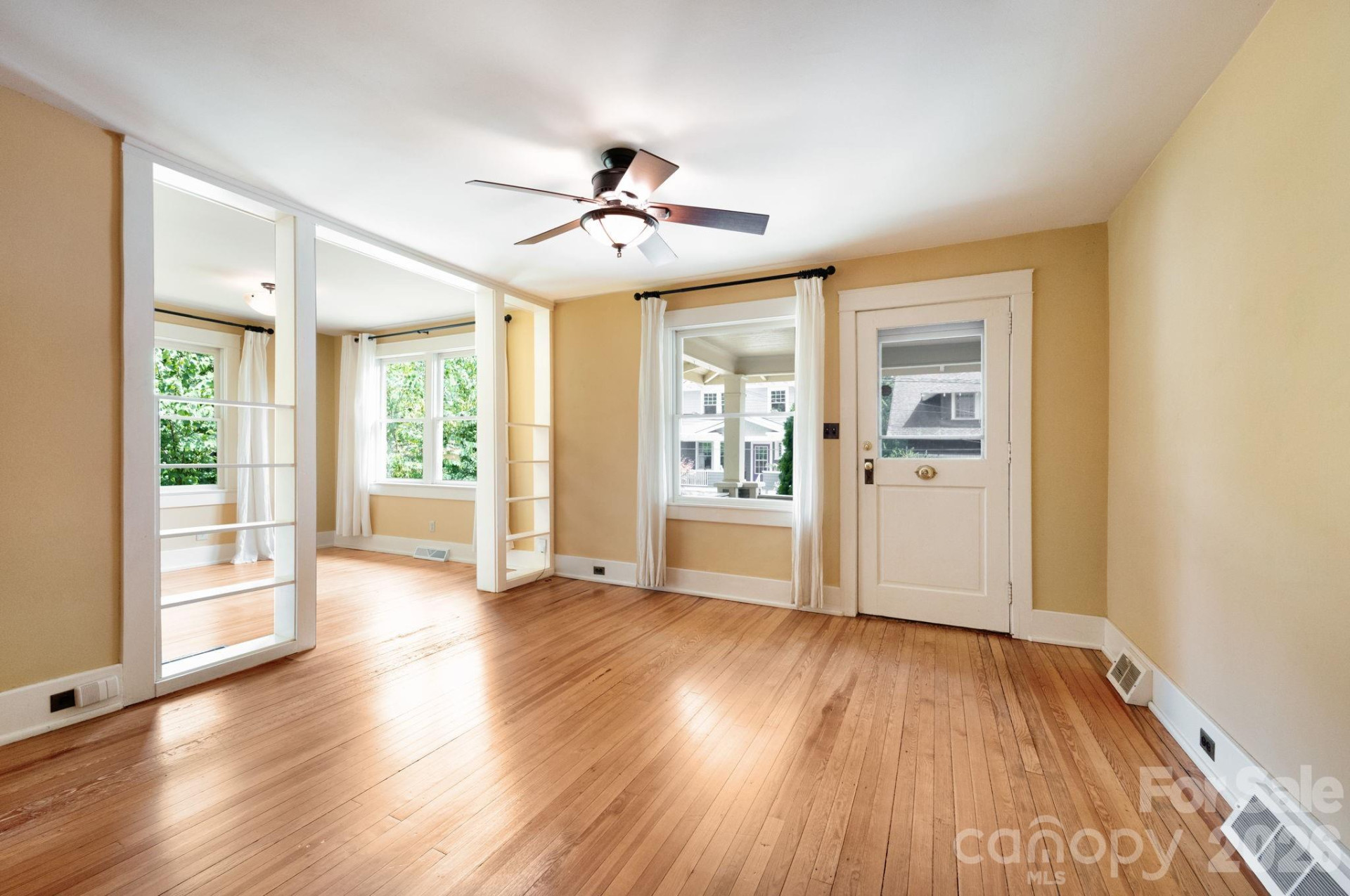 30 Monroe Place - Photo 12