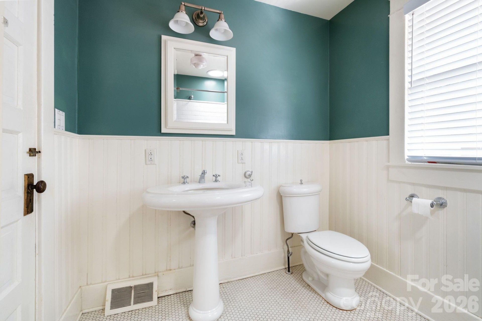 30 Monroe Place - Photo 23