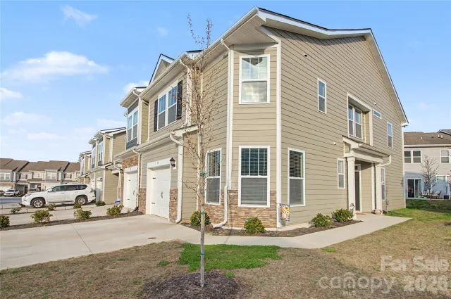 33 Cedar Hill Road