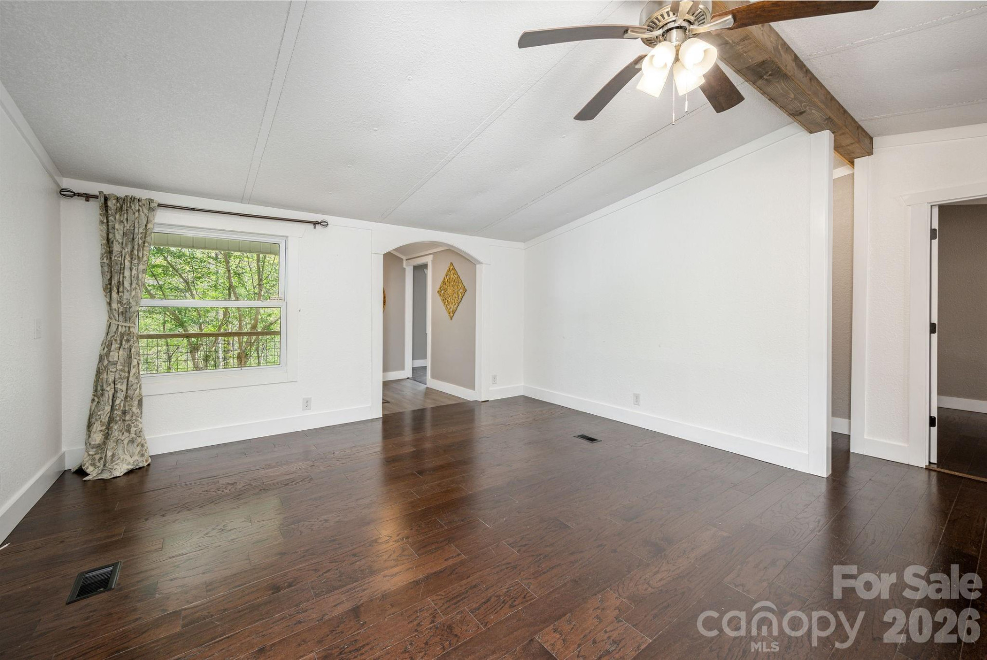 37 Camden Way - Photo 3