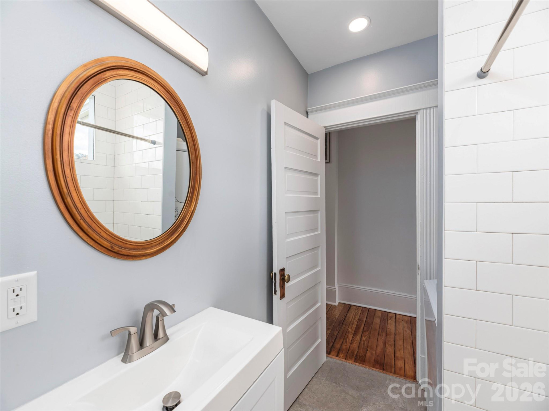 273 Hillside Street - Photo 19