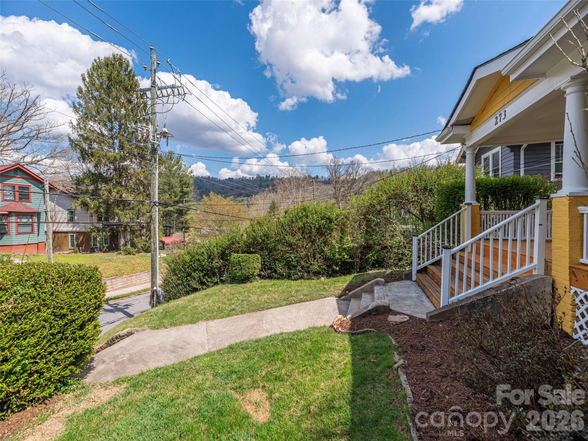 273 Hillside Street - Photo 3