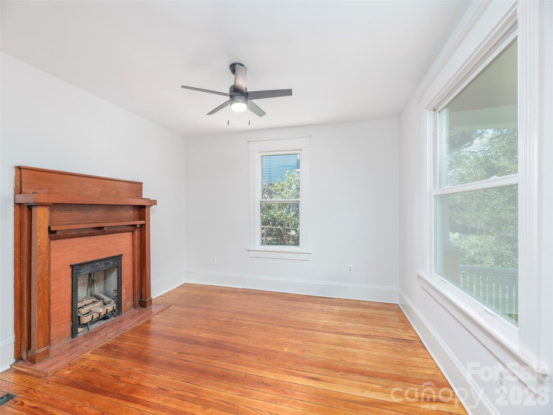 273 Hillside Street - Photo 6