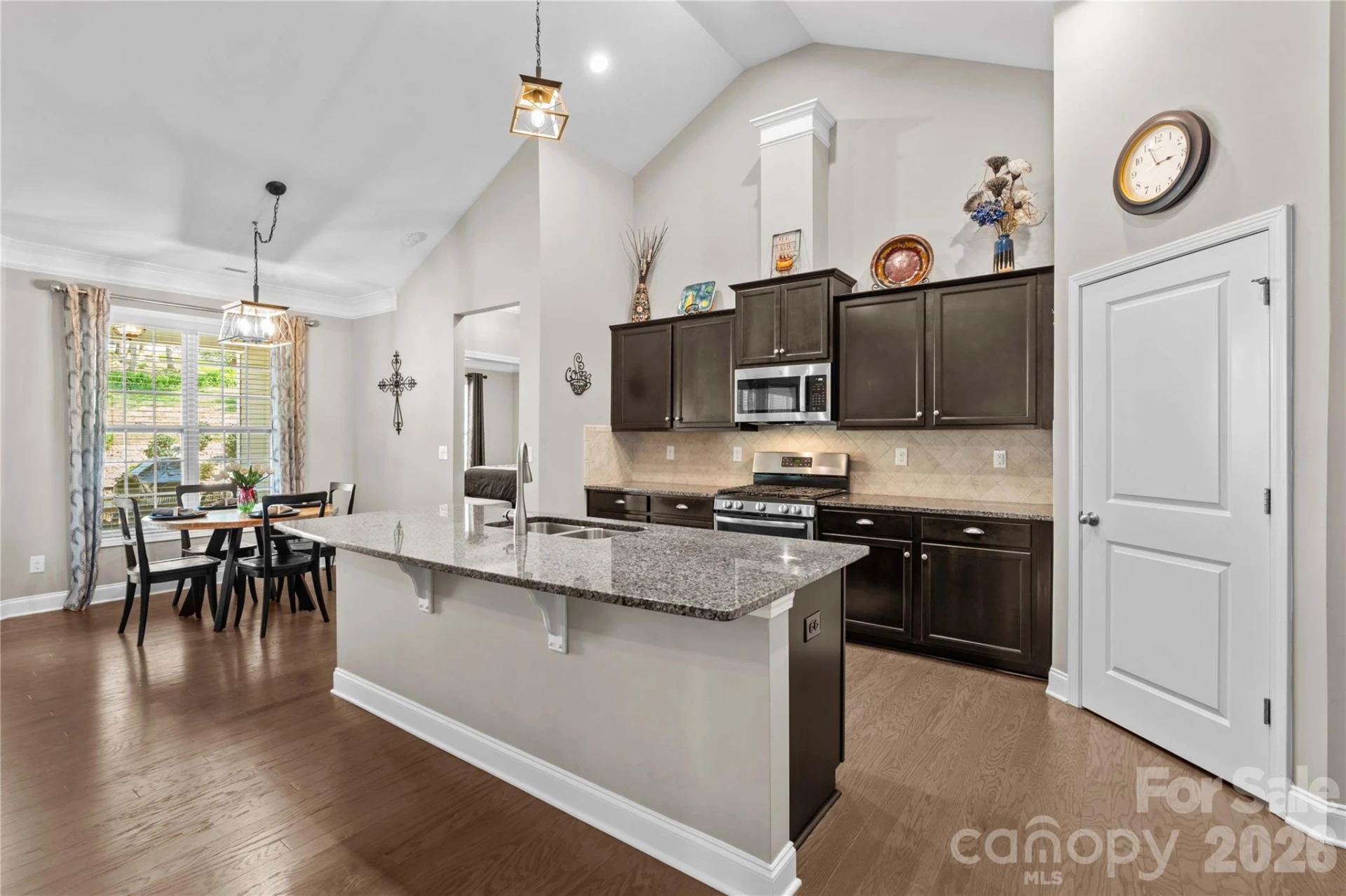 198 Hunters Hill Drive - Photo 10