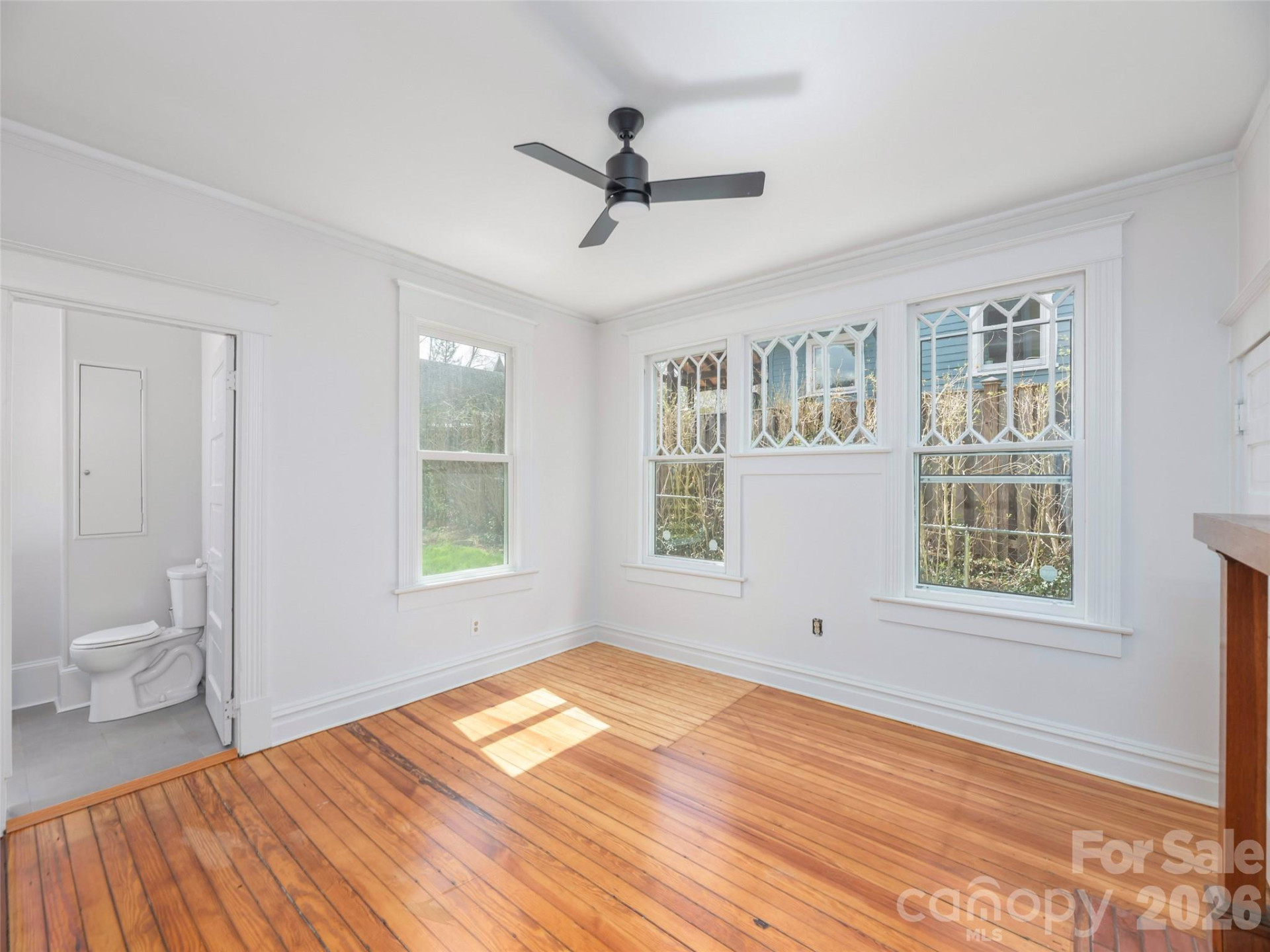 273 Hillside Street - Photo 13