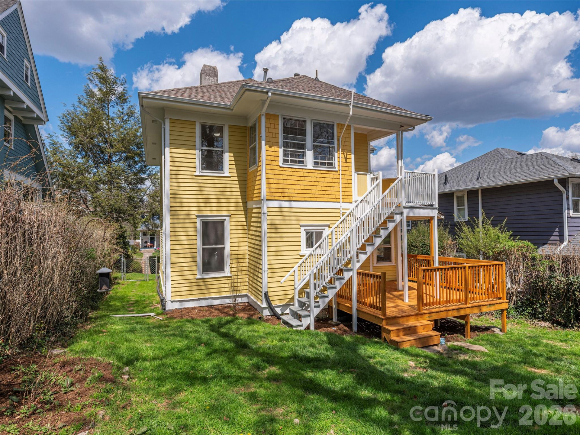 273 Hillside Street - Photo 28