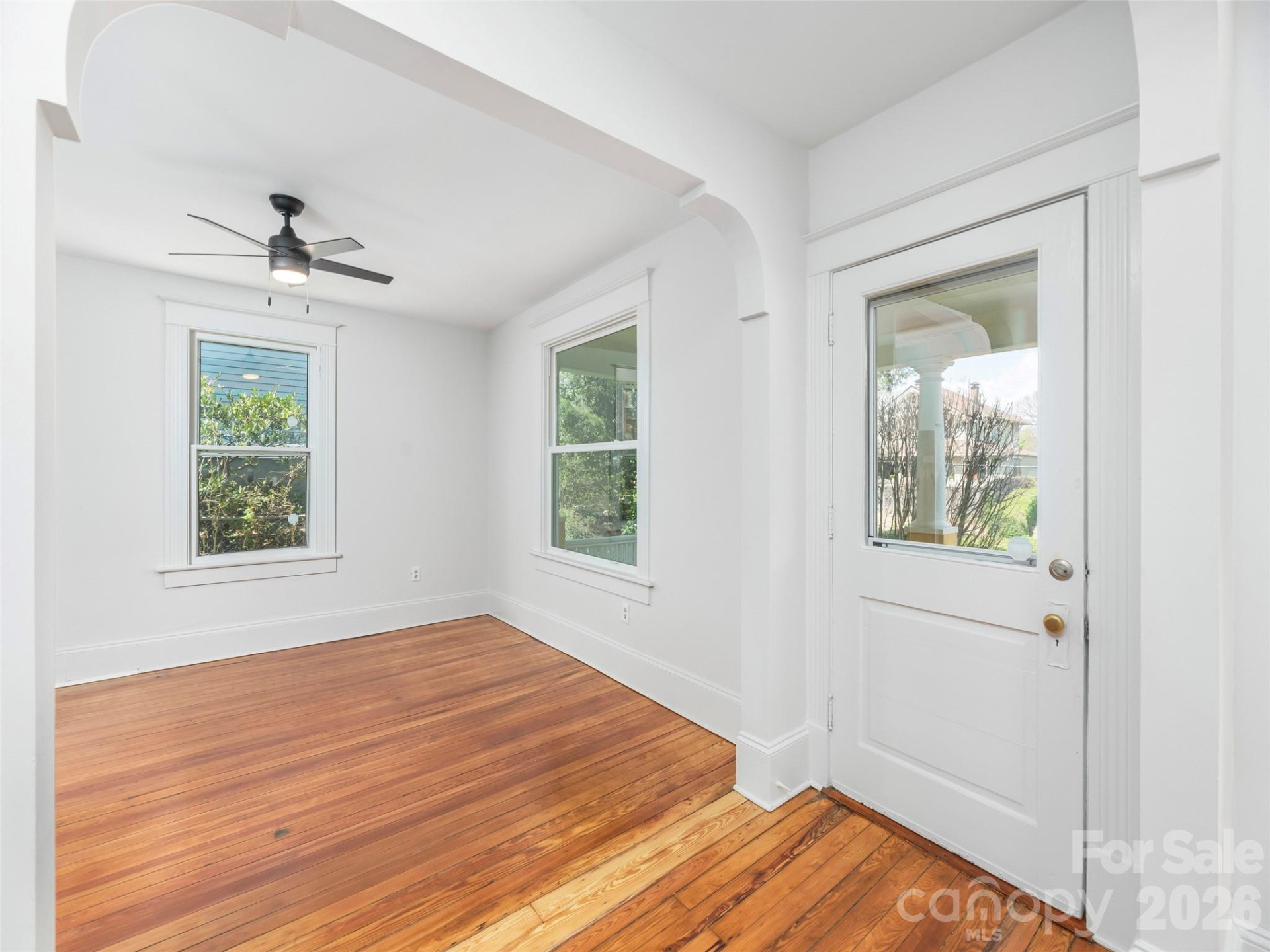273 Hillside Street - Photo 5